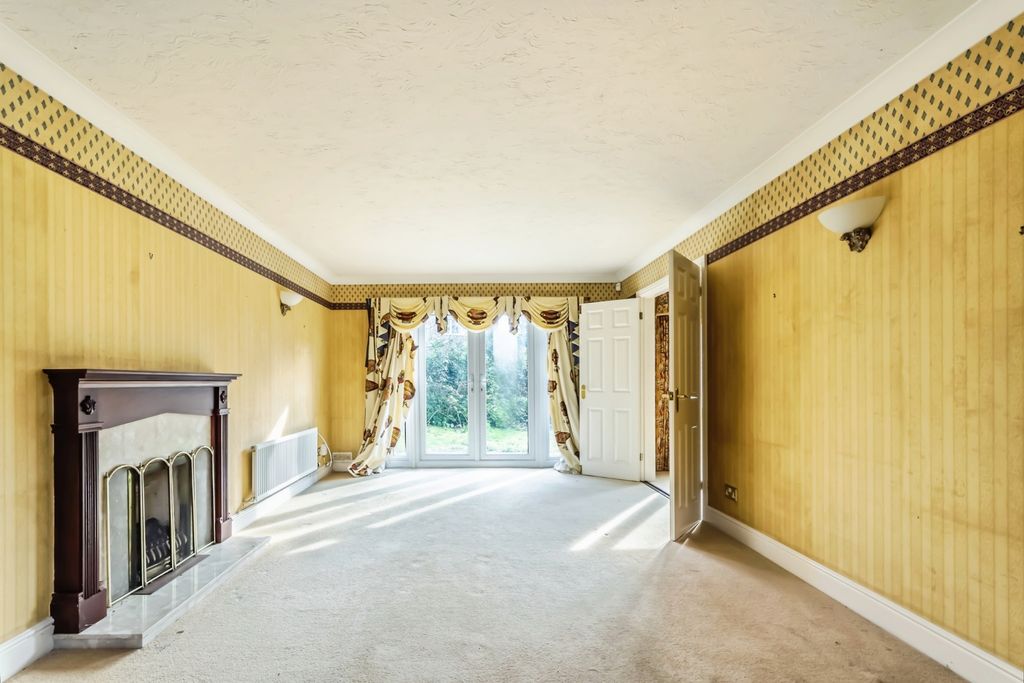 Property photo 2 of 20 Pbox-Img.Jpg