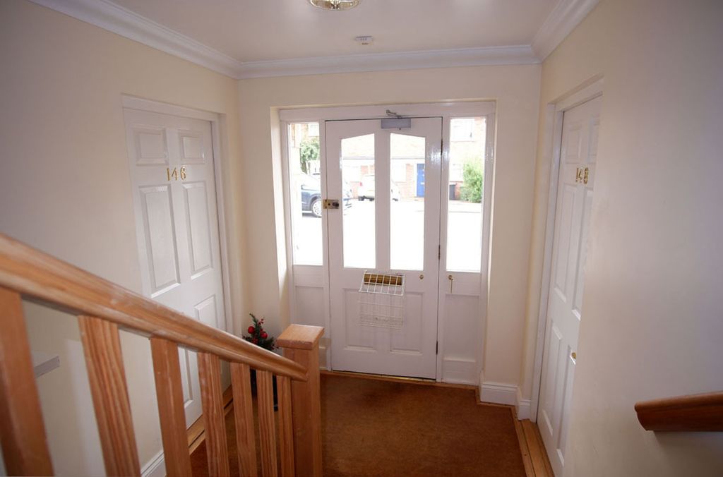 Property photo 2 of 16 Communal Hall