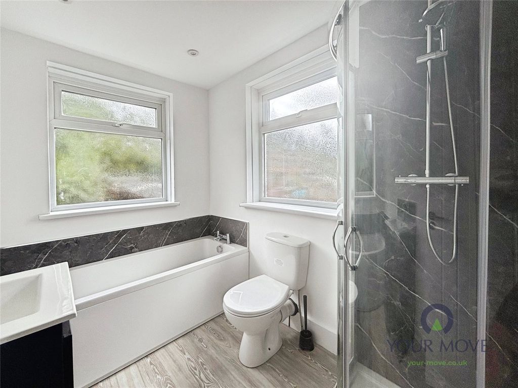 Property photo 2 of 18 Picture No. 01