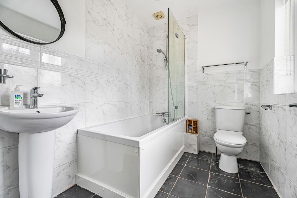 Additional image 29 of 4 bed detached house for saleCastleleigh Court, Enfield EN2