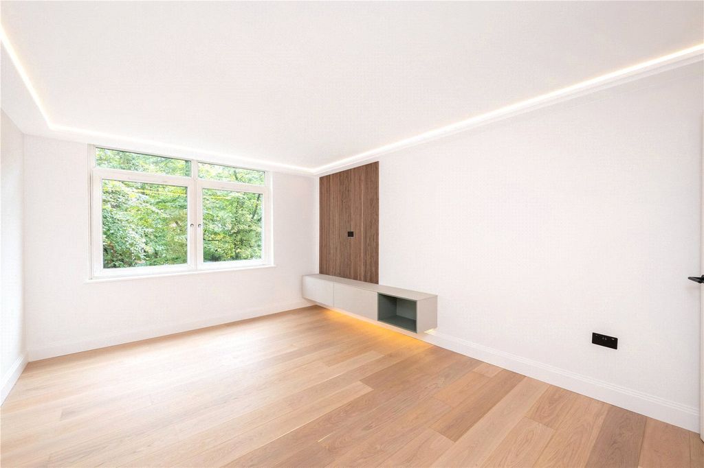Property photo 3 of 19 Picture No. 03