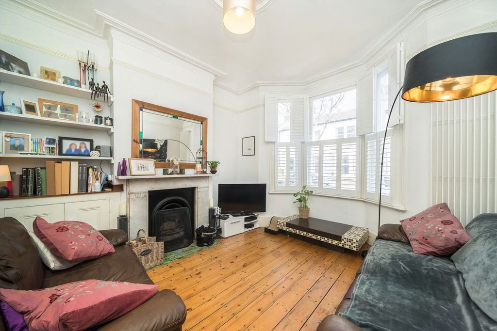 Property photo 3 of 11