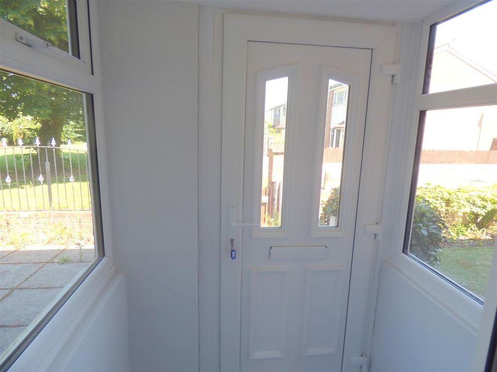 Property photo 2 of 12 Entrance Porch