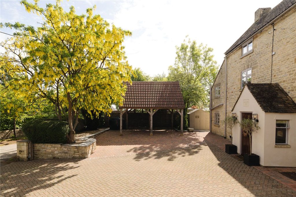 Property photo 2 of 23 Picture No. 02