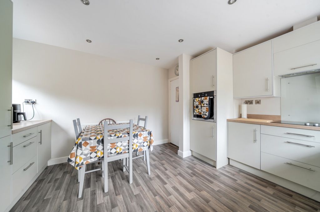 Property photo 3 of 27 1465653-11-6A1d864515B36
