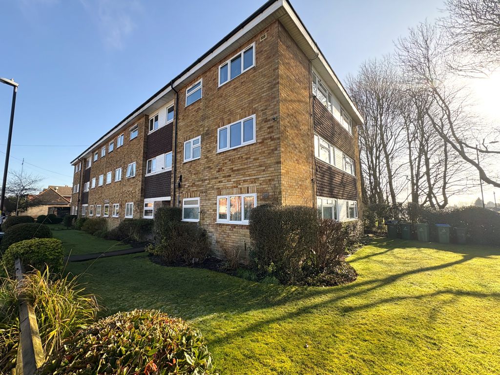 Property photo 1 of 8 Front Use