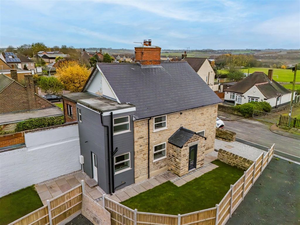 Property photo 2 of 33 8 Bridle Road-5.Jpg