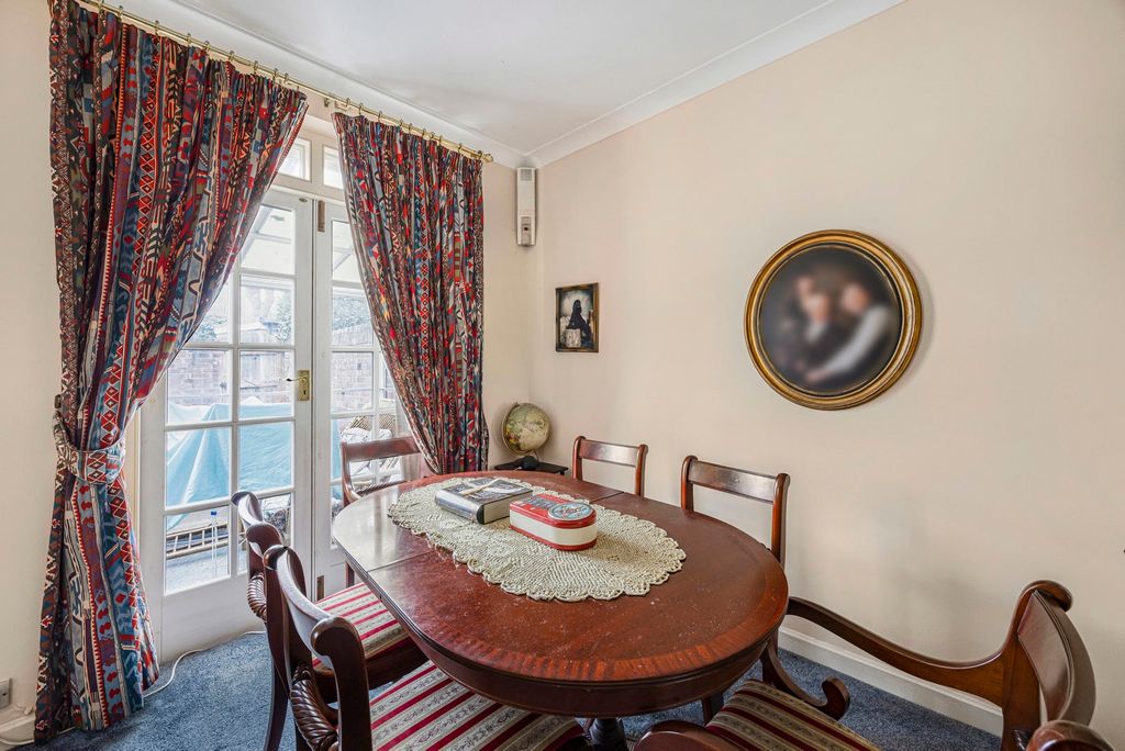 Property photo 3 of 12 Dining