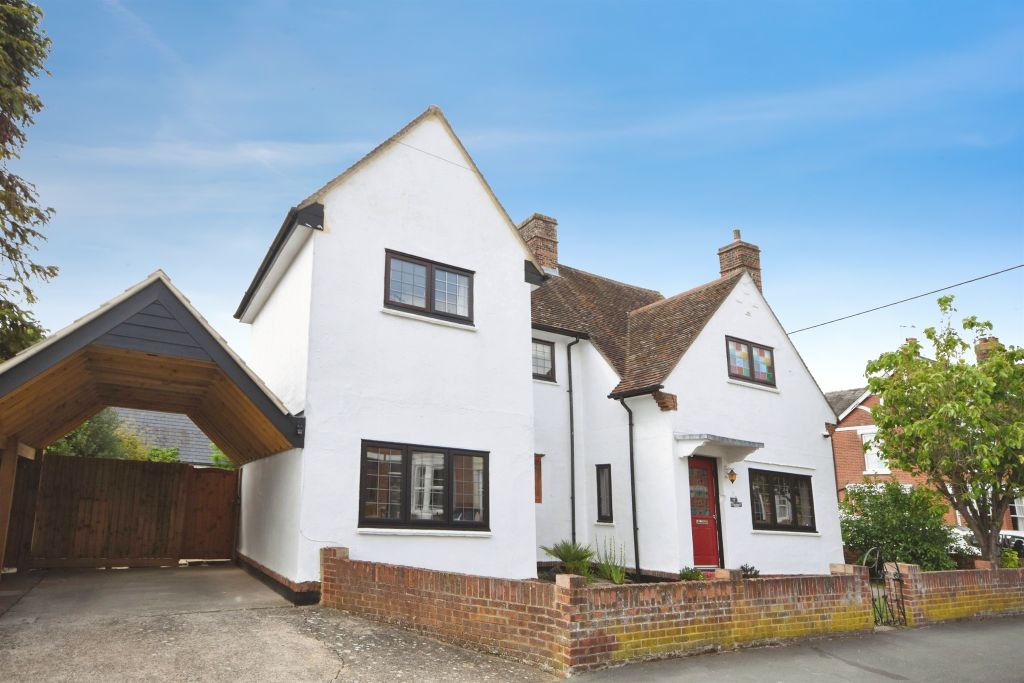 Property photo 1 of 18