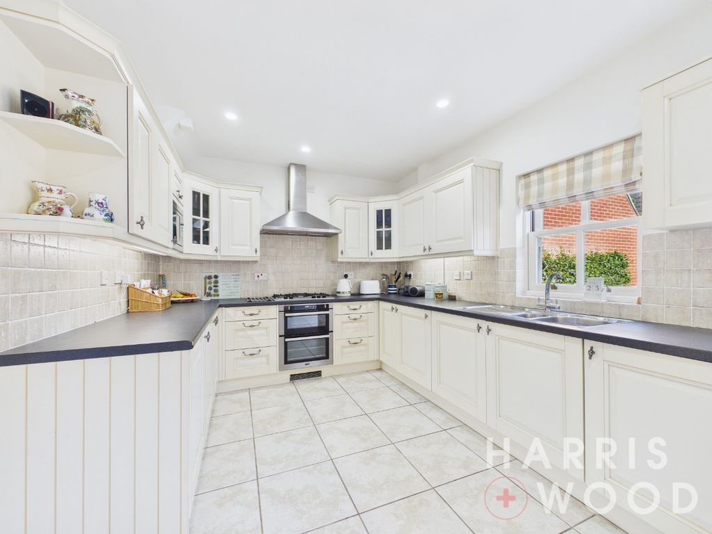 Property photo 2 of 33 5082872