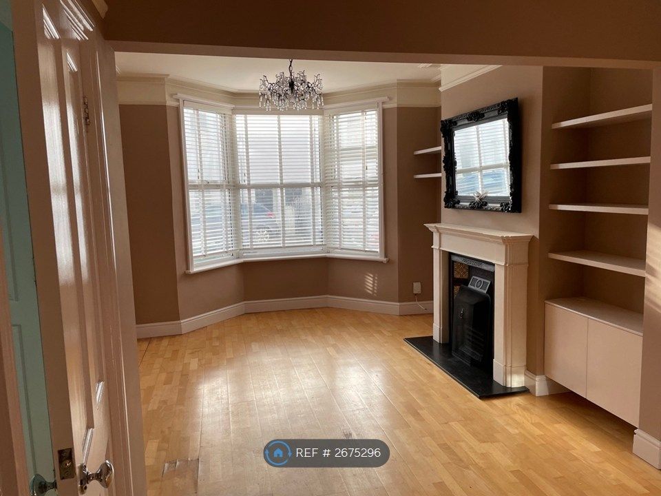 Property photo 1 of 19 Living Room Front