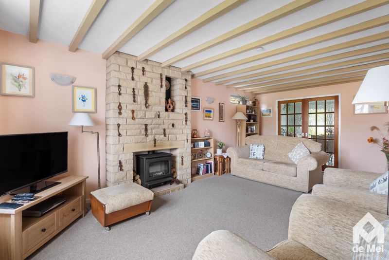 Property photo 3 of 14 Photo 12