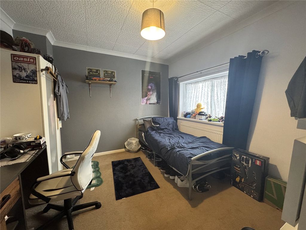 Property photo 3 of 12 Picture No. 04