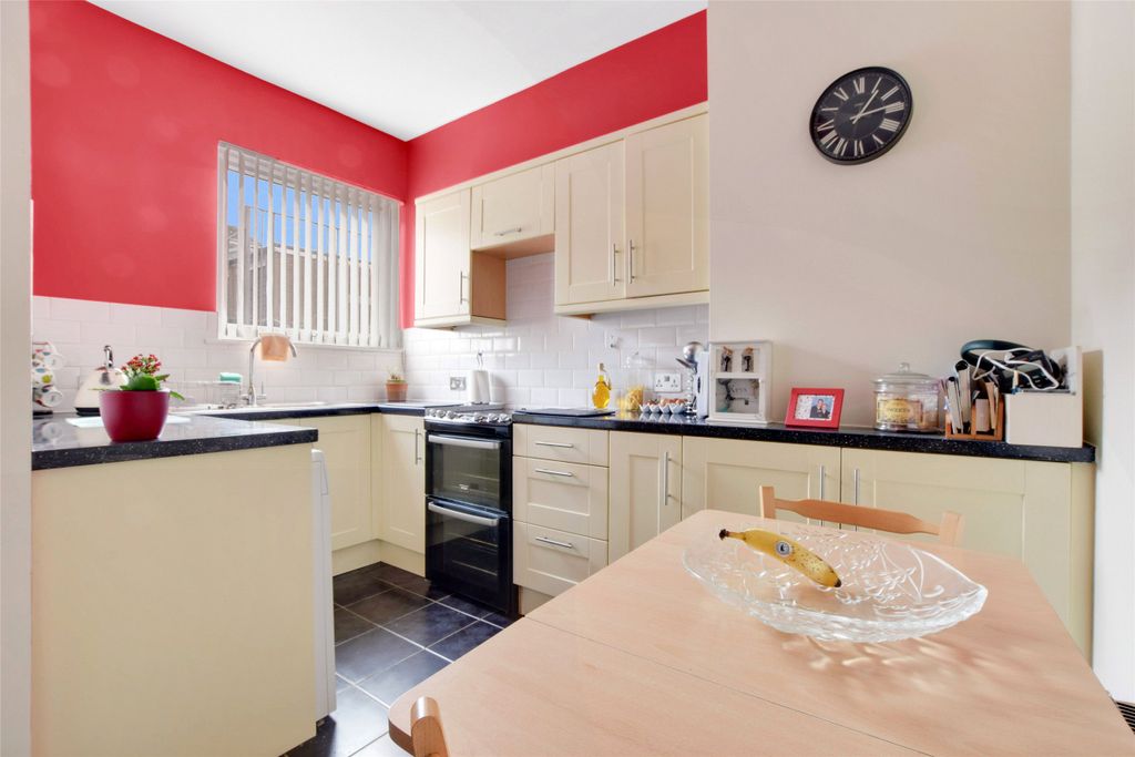 Property photo 1 of 9 Picture No. 05