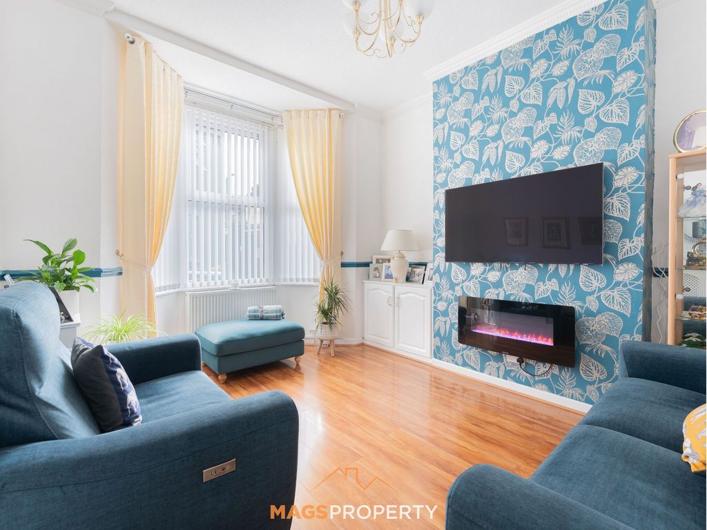 Property photo 2 of 18