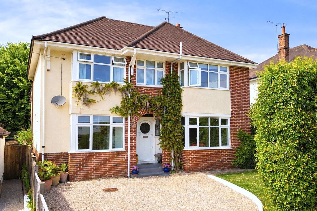 Property photo 1 of 27