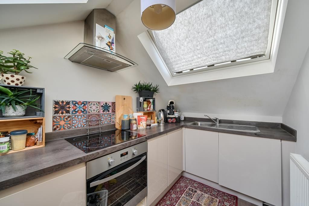 Property photo 2 of 19 Kitchen