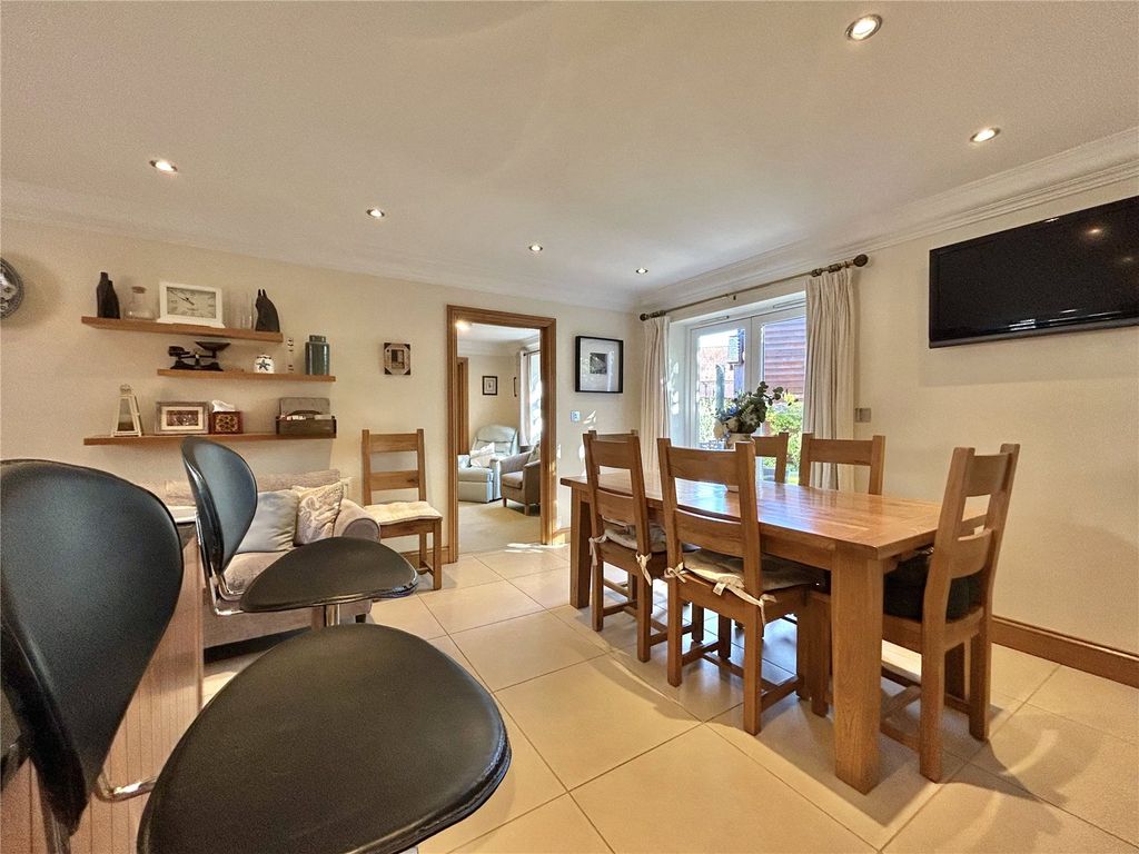 Property photo 3 of 23 Picture No. 57