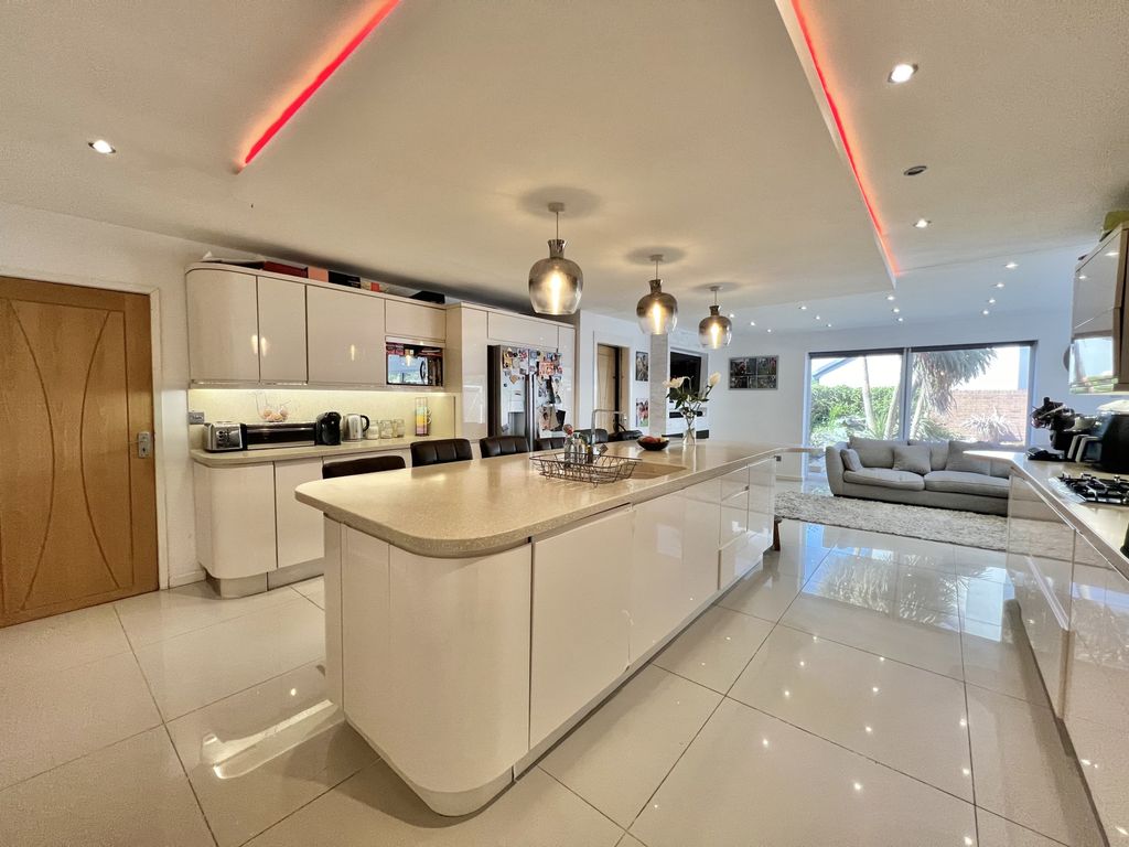 Additional image 10 of 4 bed detached house for saleRossall Lane, Rossall FY7