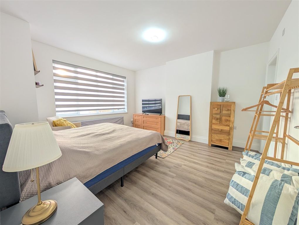 Property photo 1 of 13 1000468619.Jpg