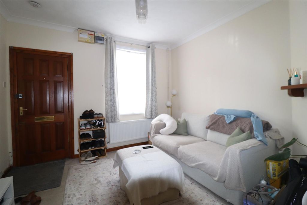 Property photo 3 of 9 Sitting Room.Jpg