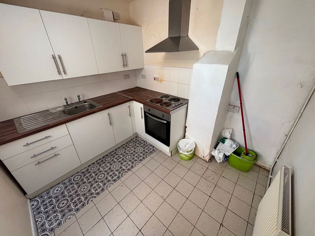 Property photo 3 of 26