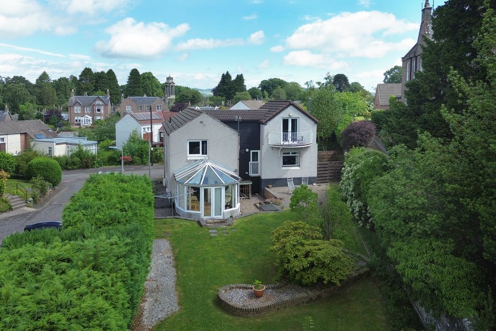 Property photo 1 of 51