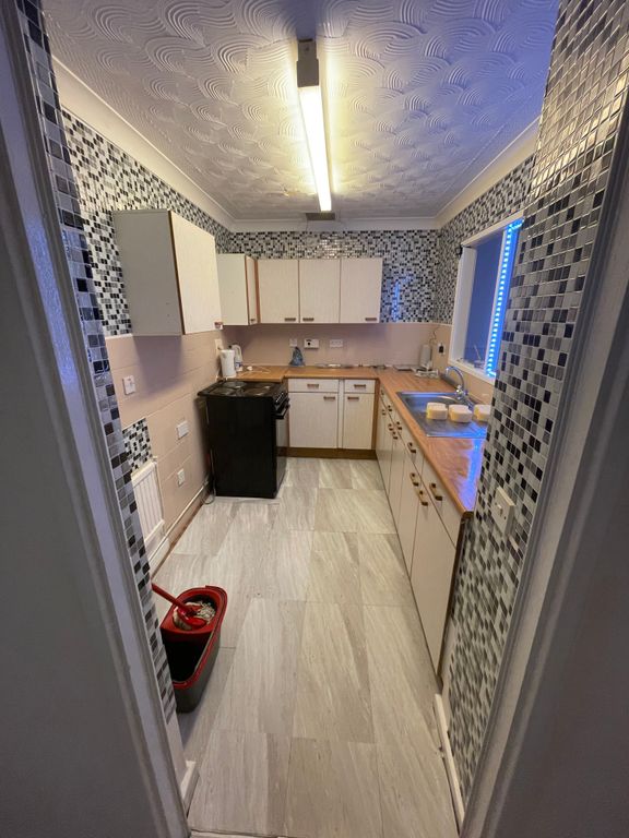 Property photo 2 of 30