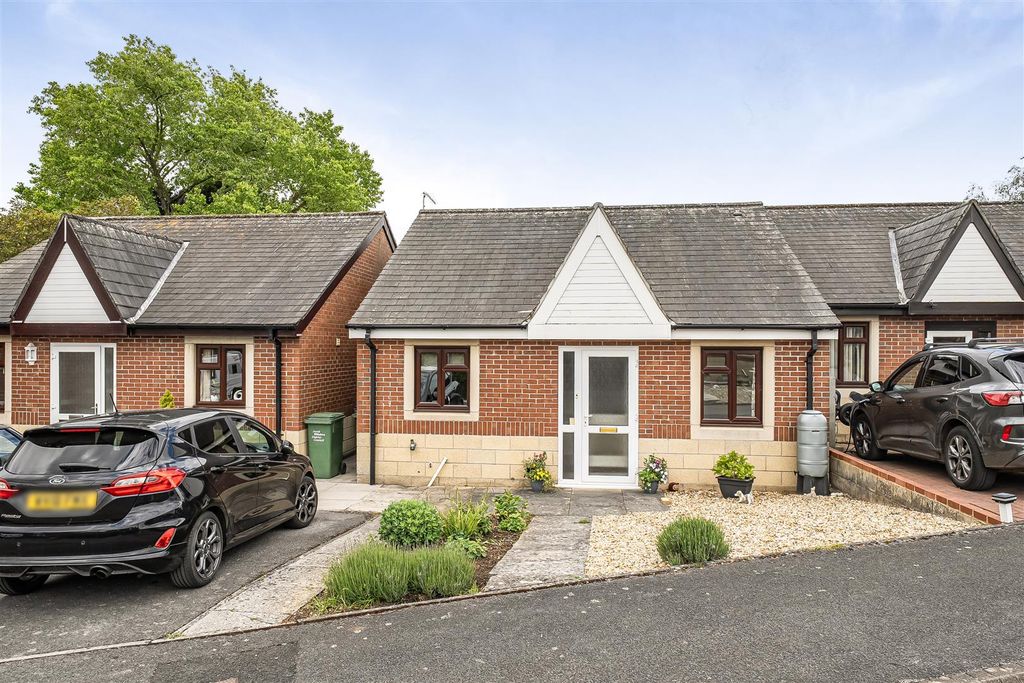 Property photo 1 of 18 1459262-1-6A06F7F1A875c.Jpg