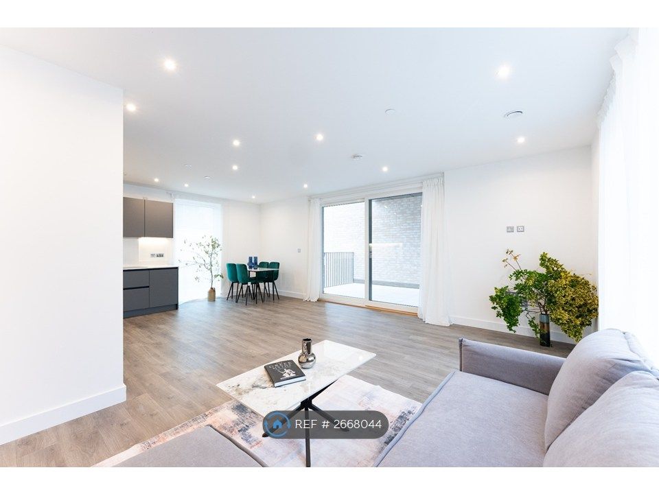 Property photo 1 of 33