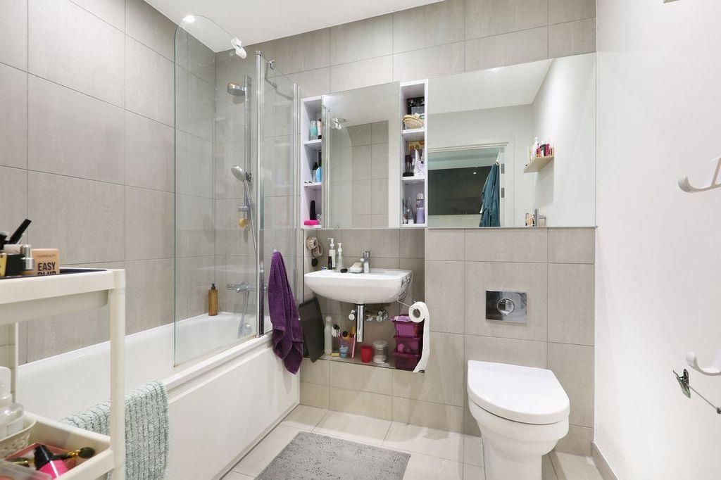 Property photo 3 of 8 Ecznl5Na.Jpeg