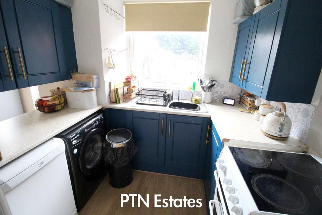 Property photo 3 of 12 Kitchen Copy.Jpg