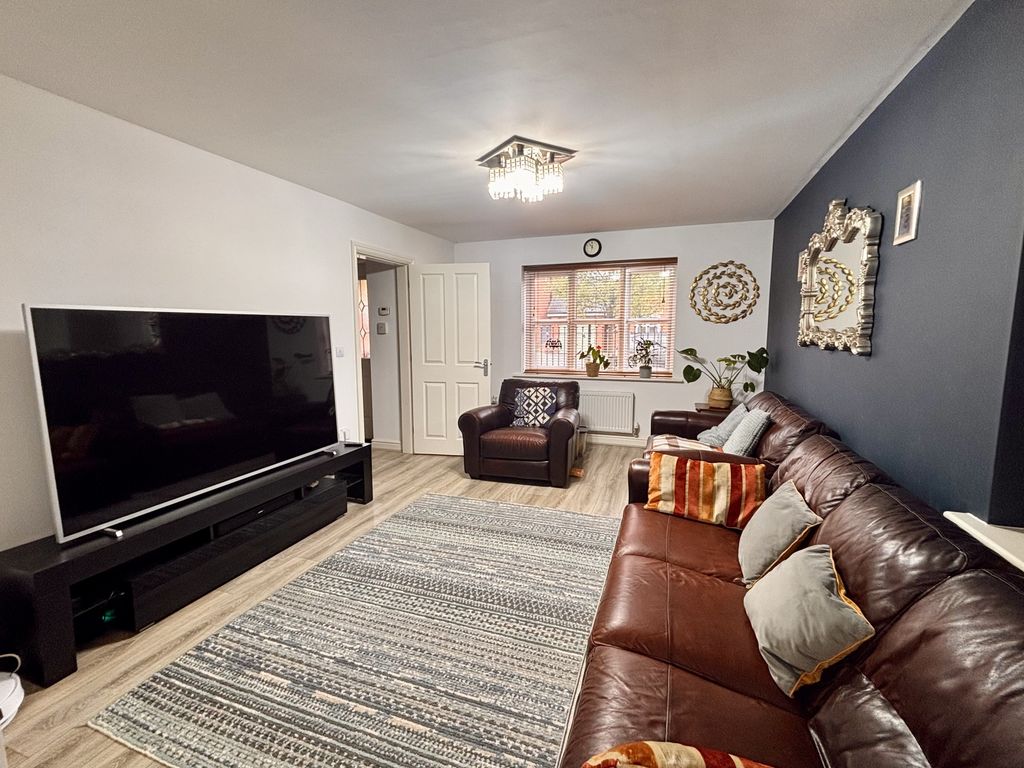 Property photo 2 of 20 Image