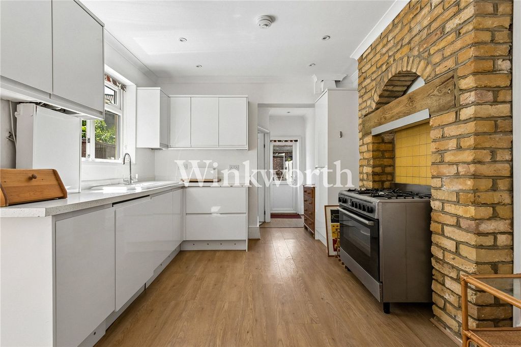 Property photo 3 of 15 Picture No. 36