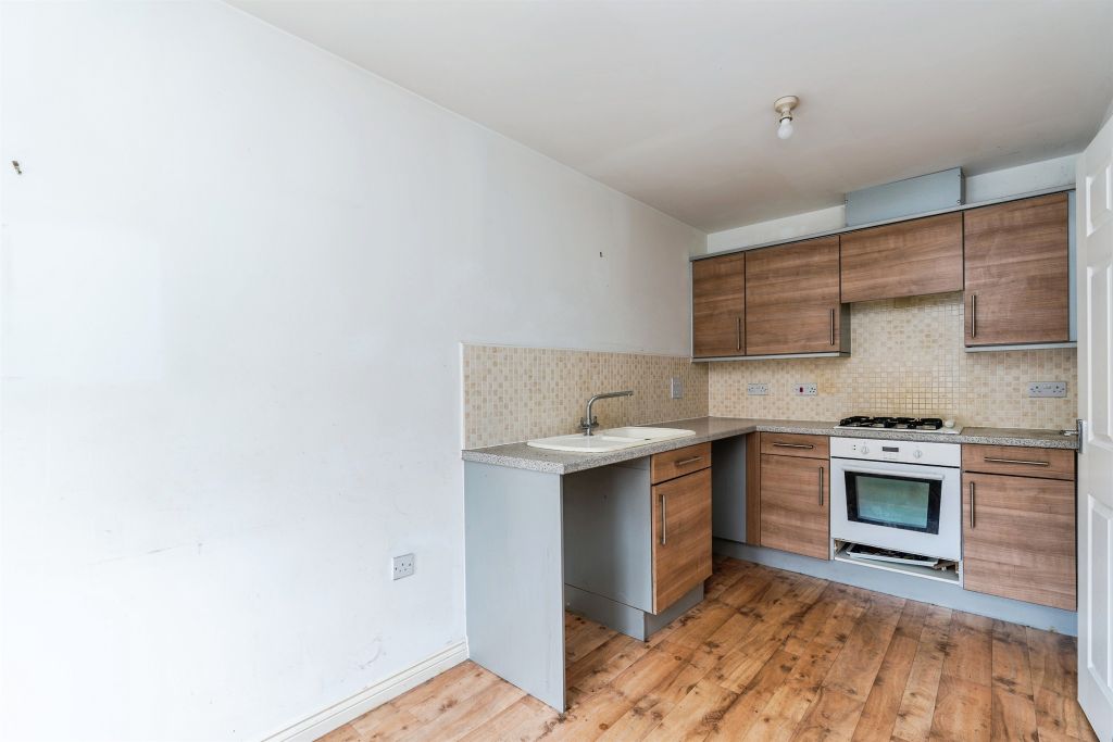 Property photo 2 of 21