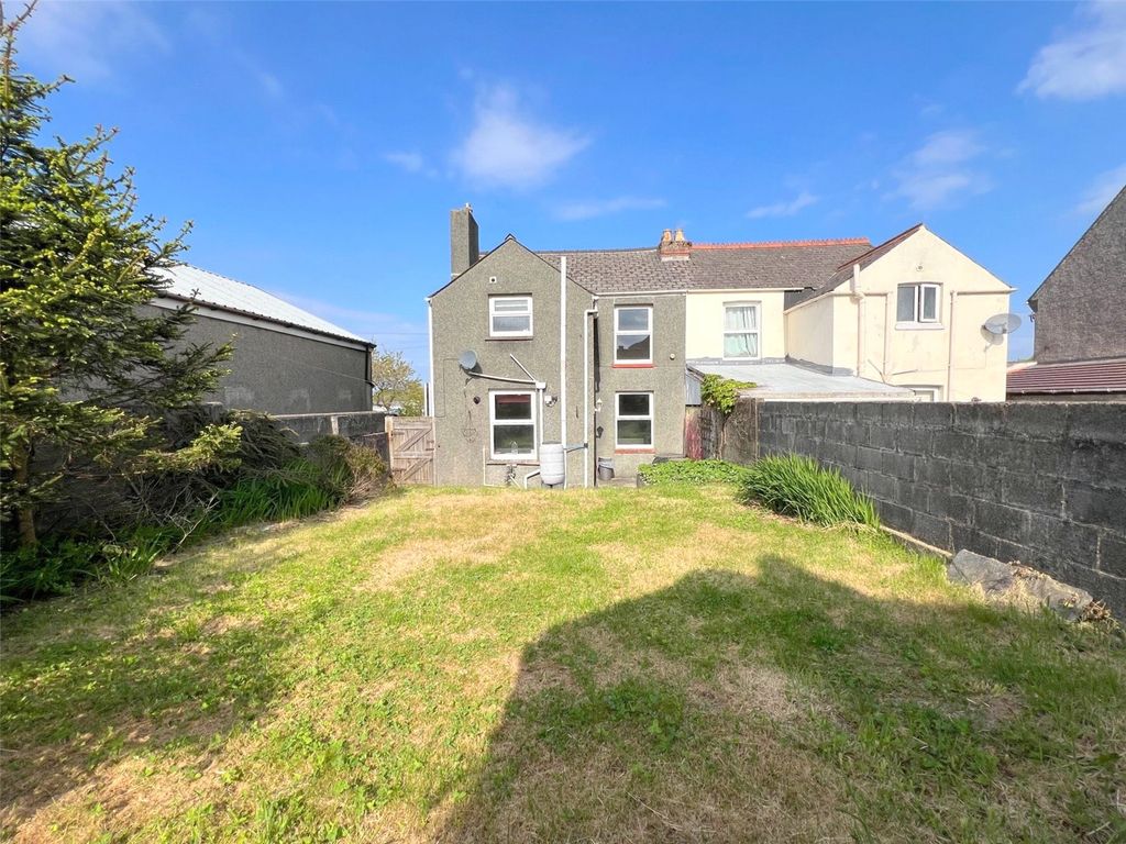 Property photo 2 of 27 Picture No. 21