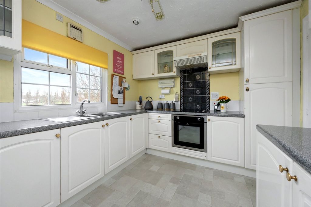 Property photo 2 of 15 Picture No. 06