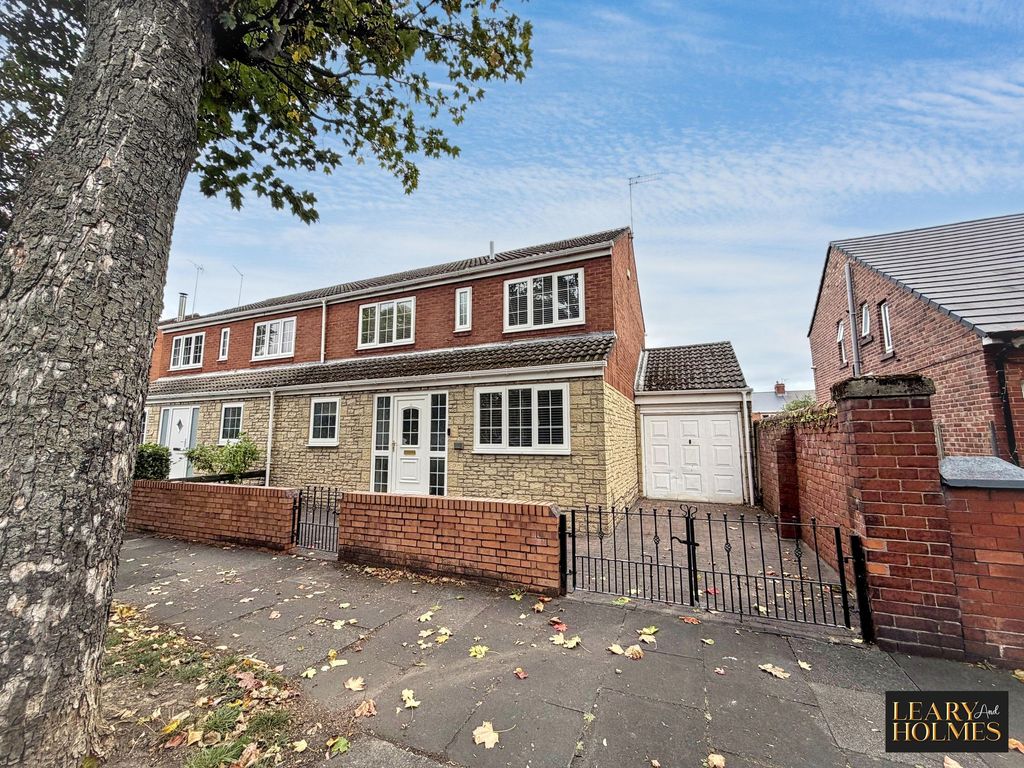Property photo 1 of 36