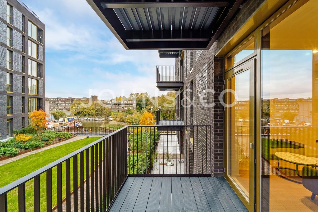 Property photo 3 of 22