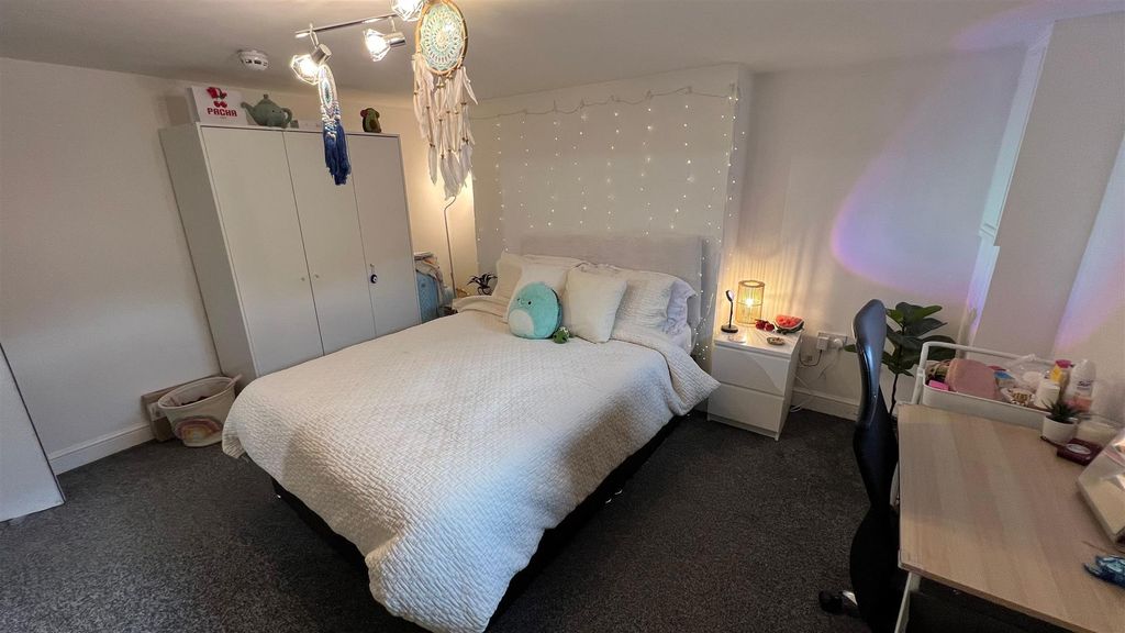 Property photo 3 of 14 Img-20241025-Wa0017.Jpg