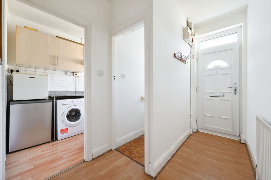 Property photo 3 of 16 Picture No. 08