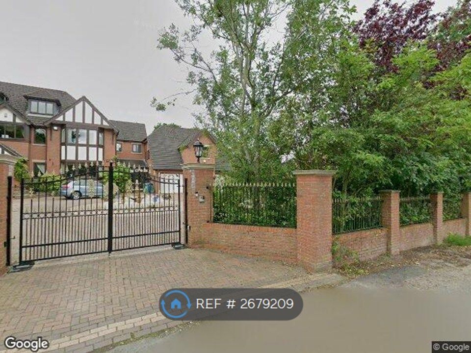 Property photo 1 of 31