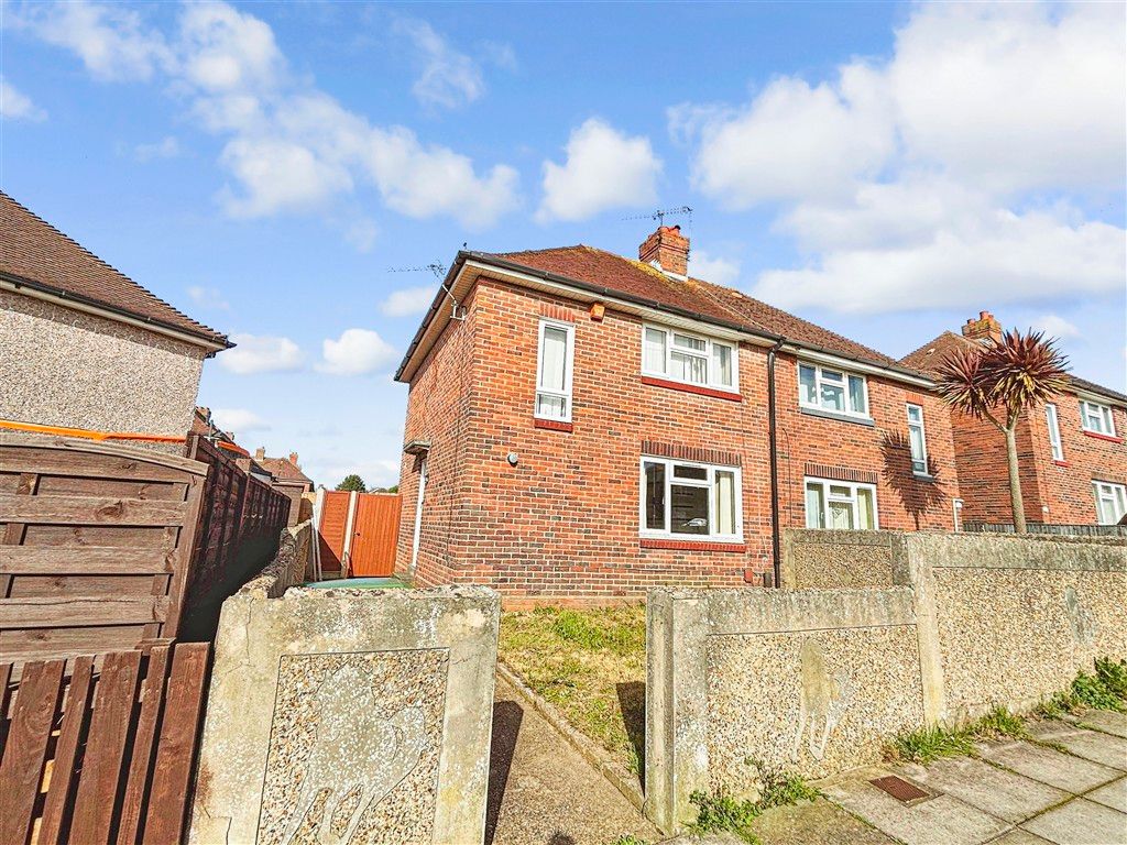 Property photo 1 of 8 Front