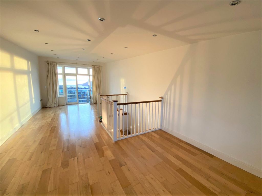Property photo 3 of 15 Image