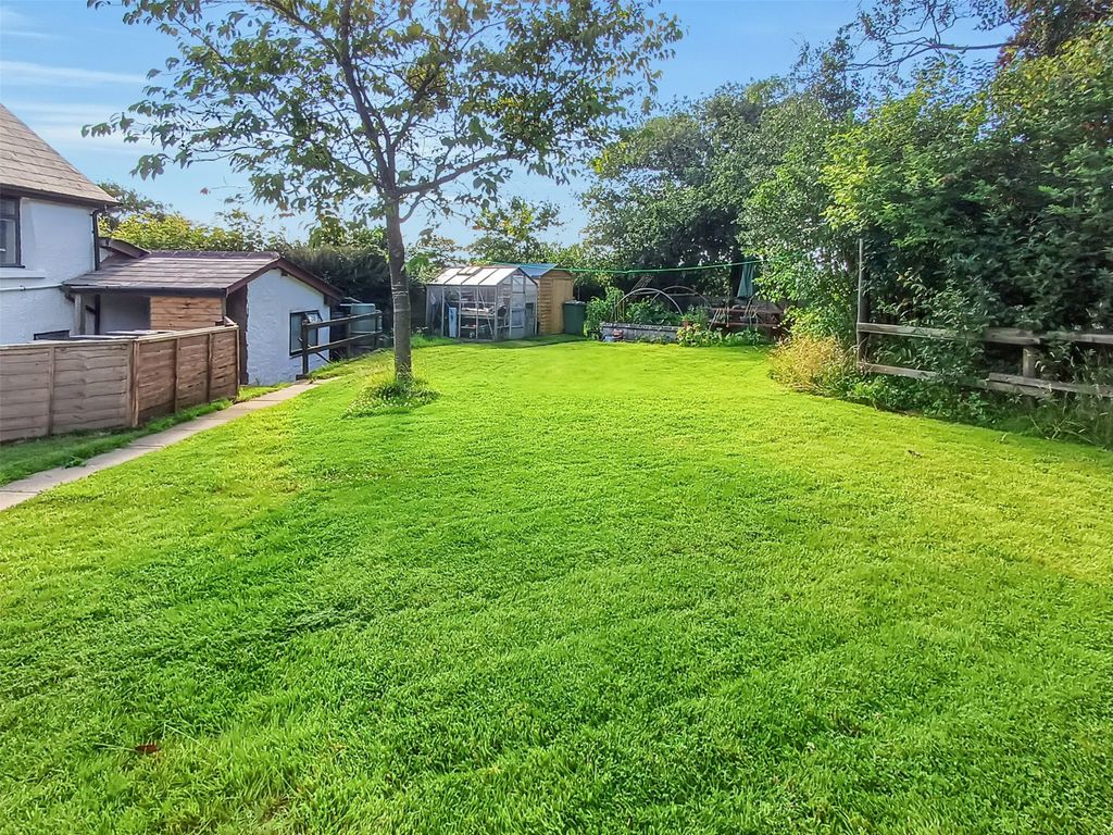 Property photo 2 of 17 Picture No. 02