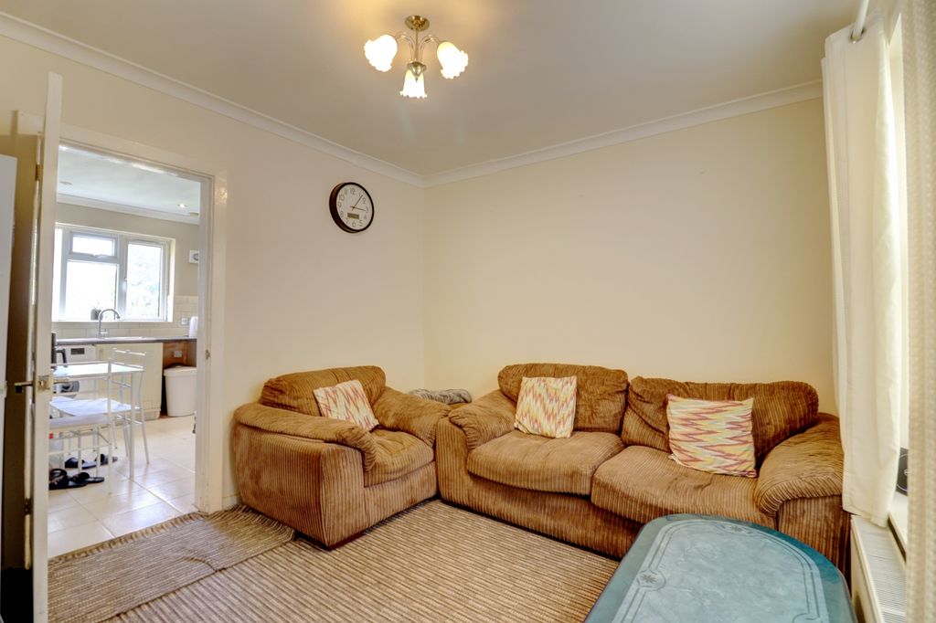 Property photo 2 of 10 Picture No. 05