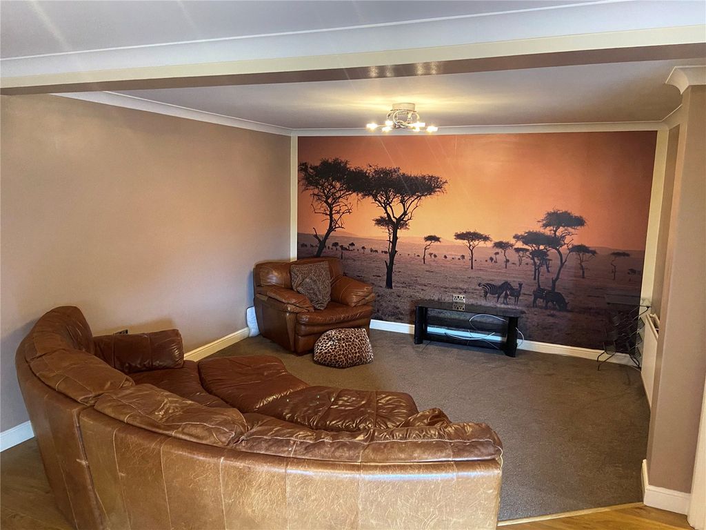 Property photo 3 of 5 Picture No. 03