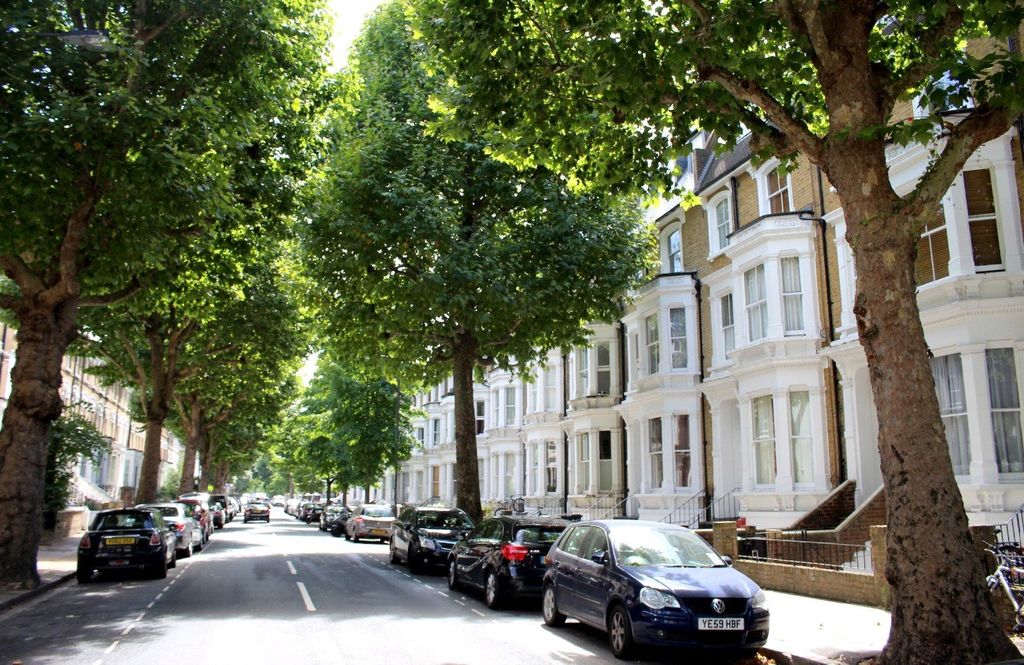 Property photo 1 of 16 Picture No. 02