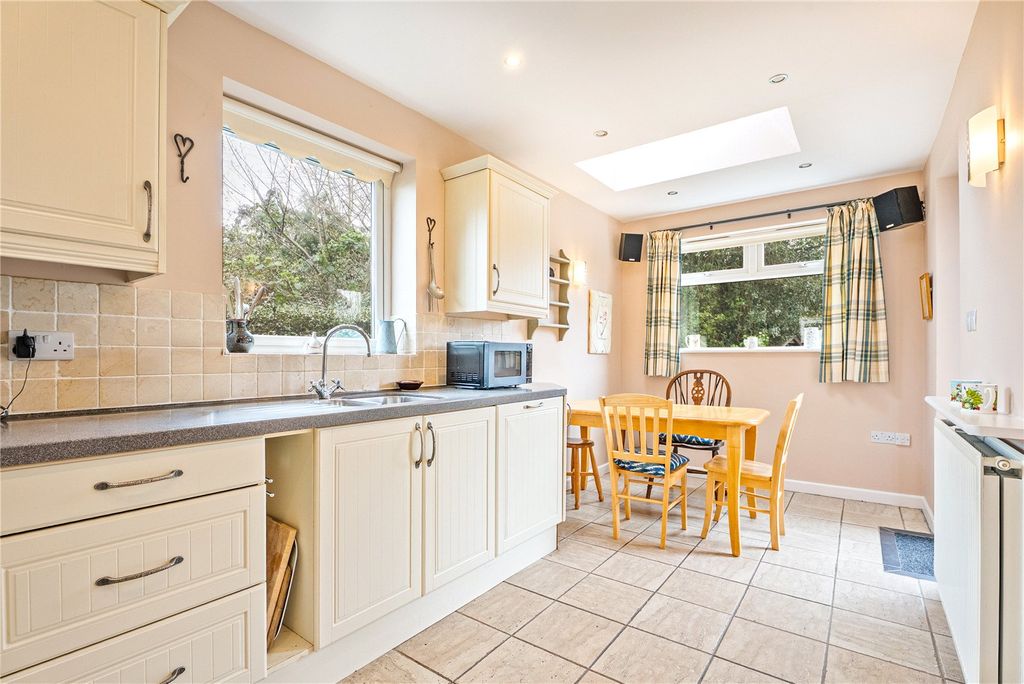 Property photo 2 of 31 Picture No. 02