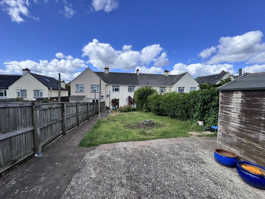 Property photo 1 of 14 Photo 9